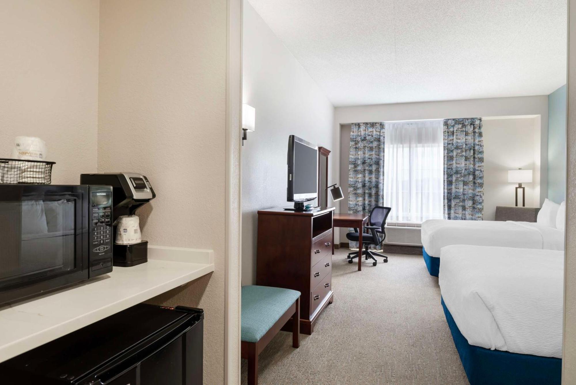 Best Western Plus Crossroads Inn & Suites Zion Crossroads Exterior foto